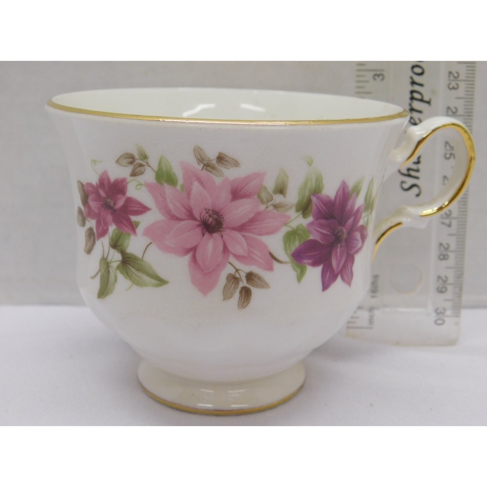 Queen Anne Bone China Tea Cup F37 O Floral